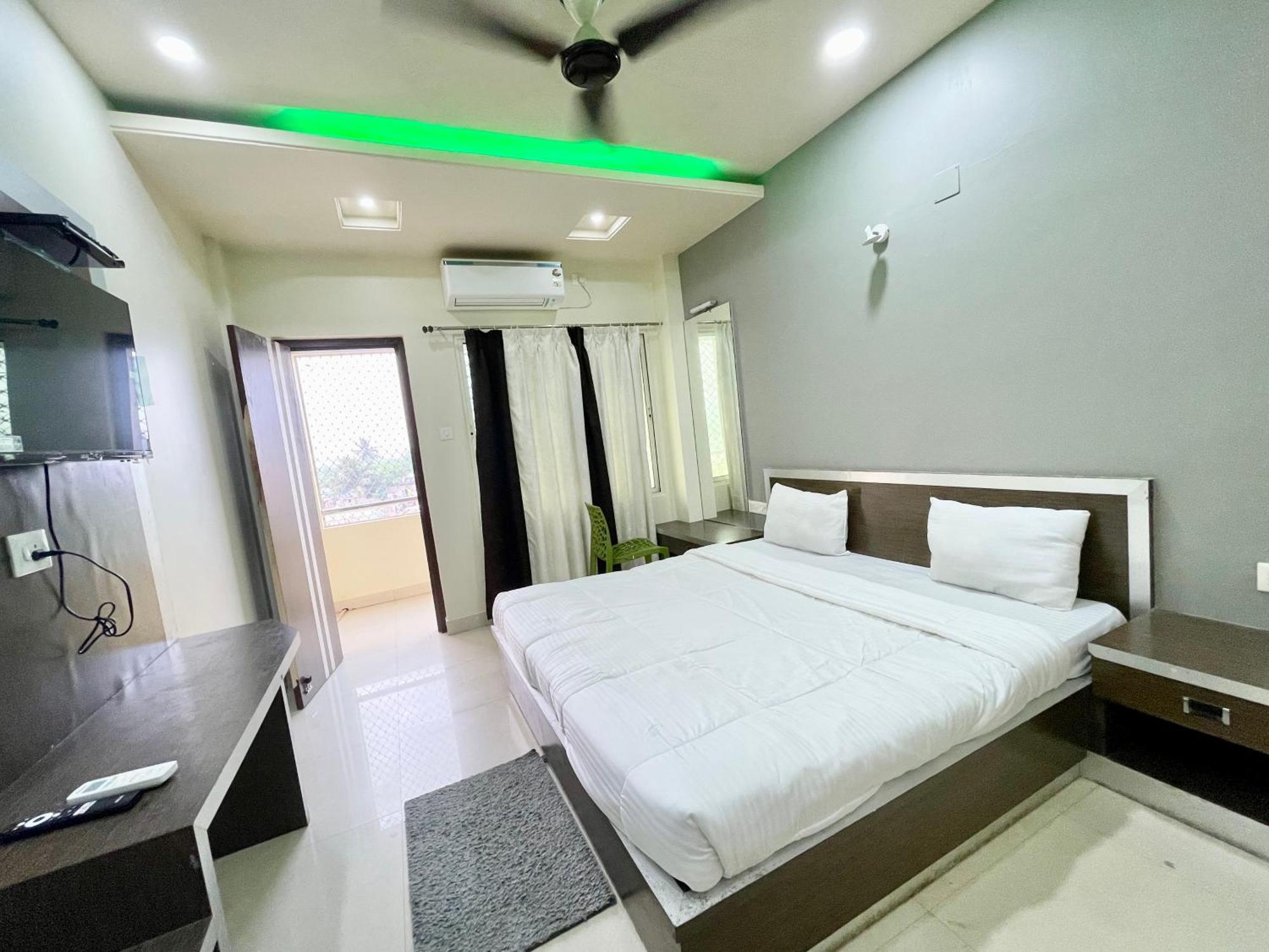 Hotel Trends In Puri Exterior photo
