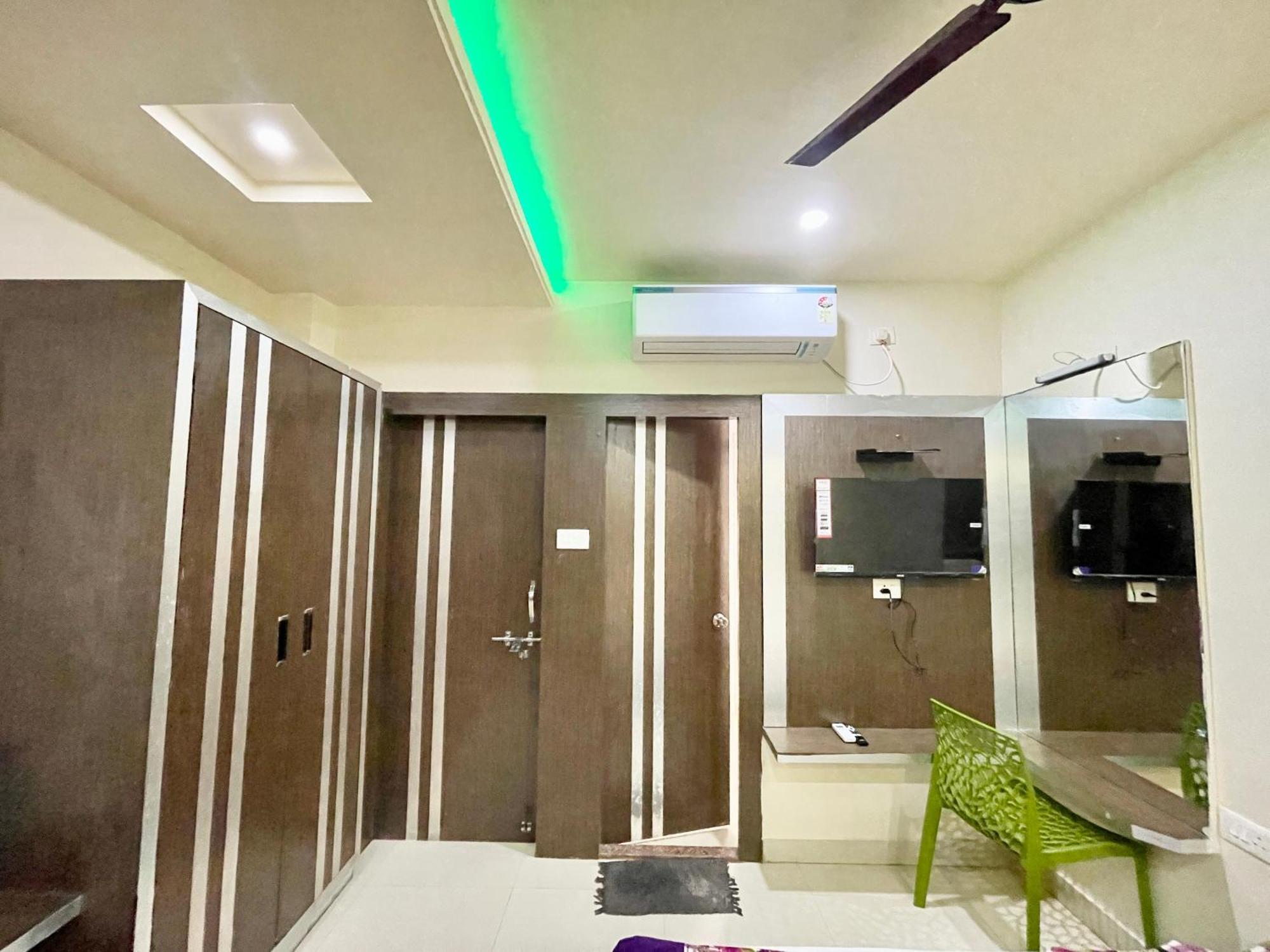 Hotel Trends In Puri Exterior photo